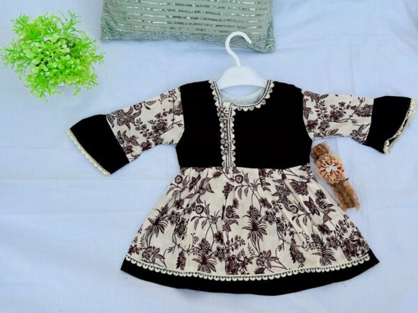 girl's long-sleeved dress with floral patterns